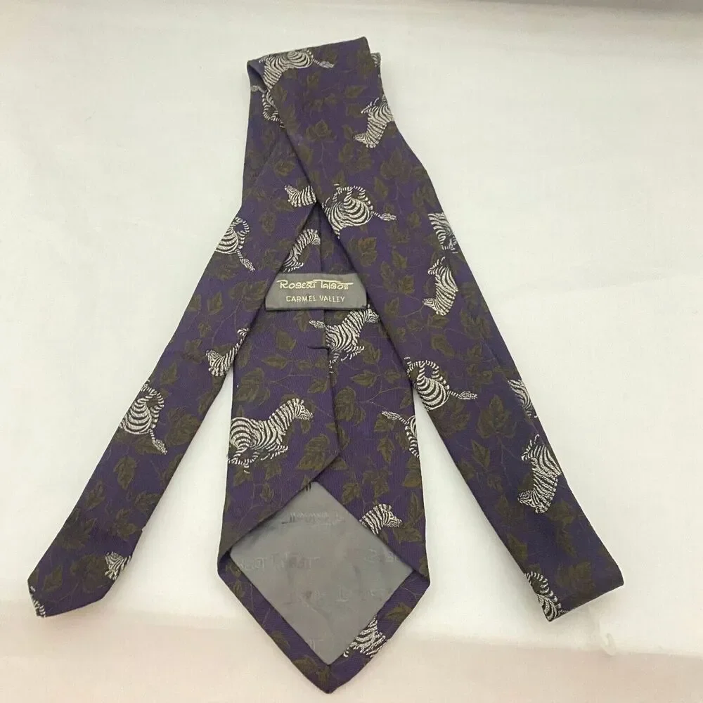 #5650 Robert Talbott Plum color Novelty Zebra Mens Necktie. Tie 57X3.75